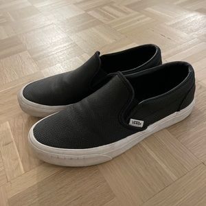 Black Vans Classic slip on sneakers